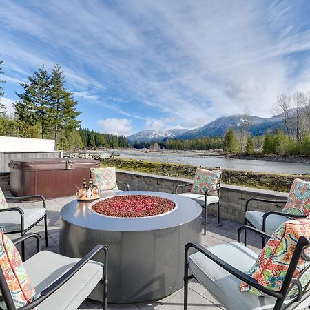 Riverfront Home With Deck, Near Mount Rainier! Packwood Exterior foto